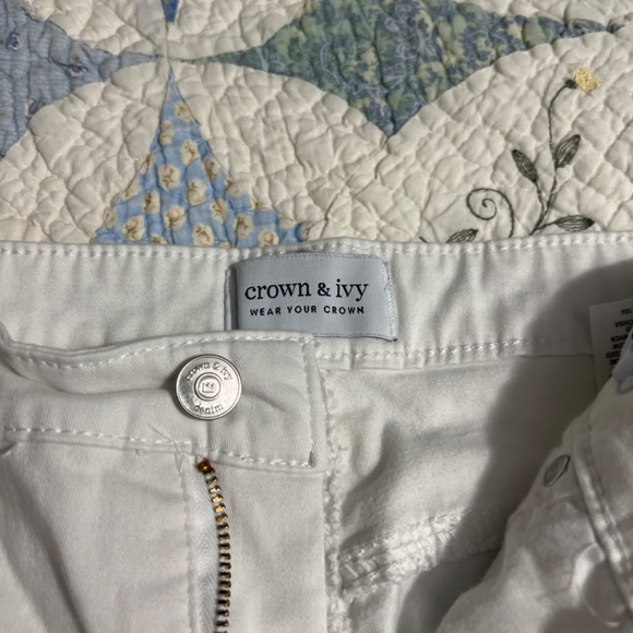 White jeans - Picture 3 of 4